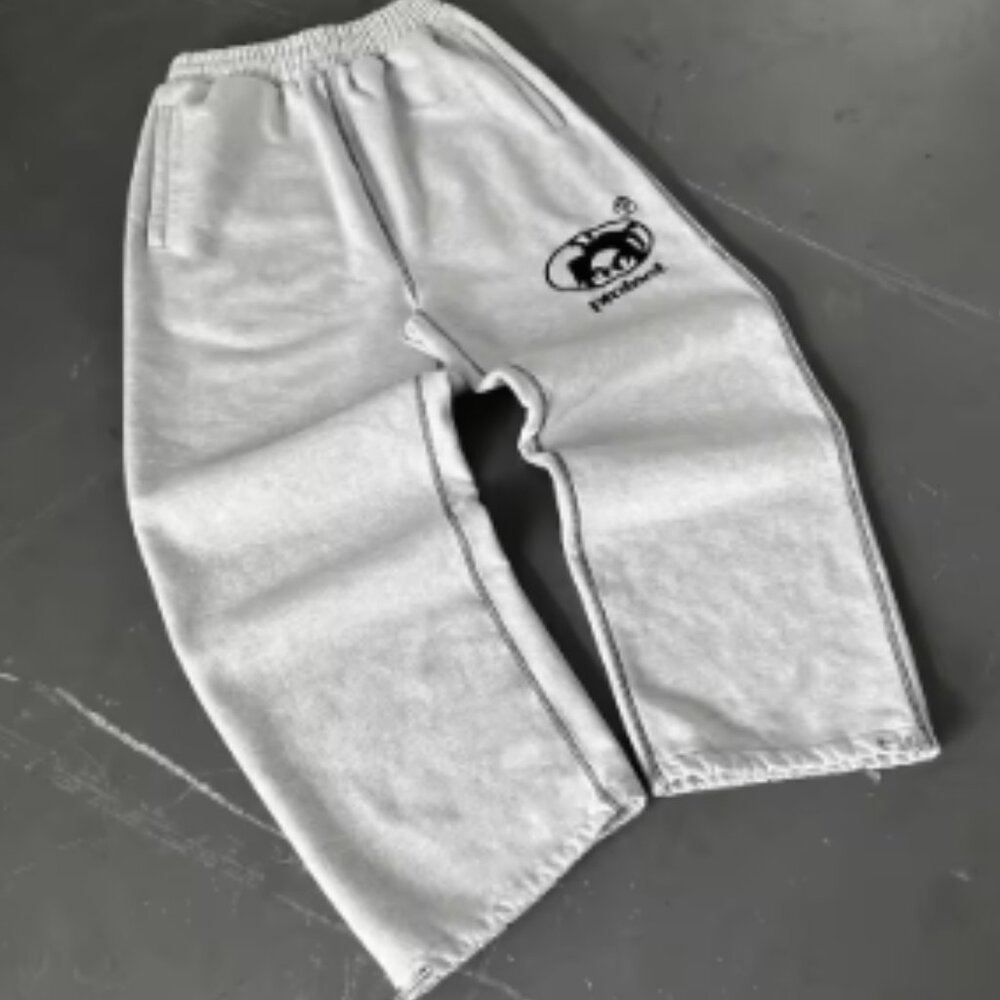 baggy Y2K uncuffed sweat pants